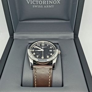 MEMORIAL DAY WEEKEND SALE! Victorinox